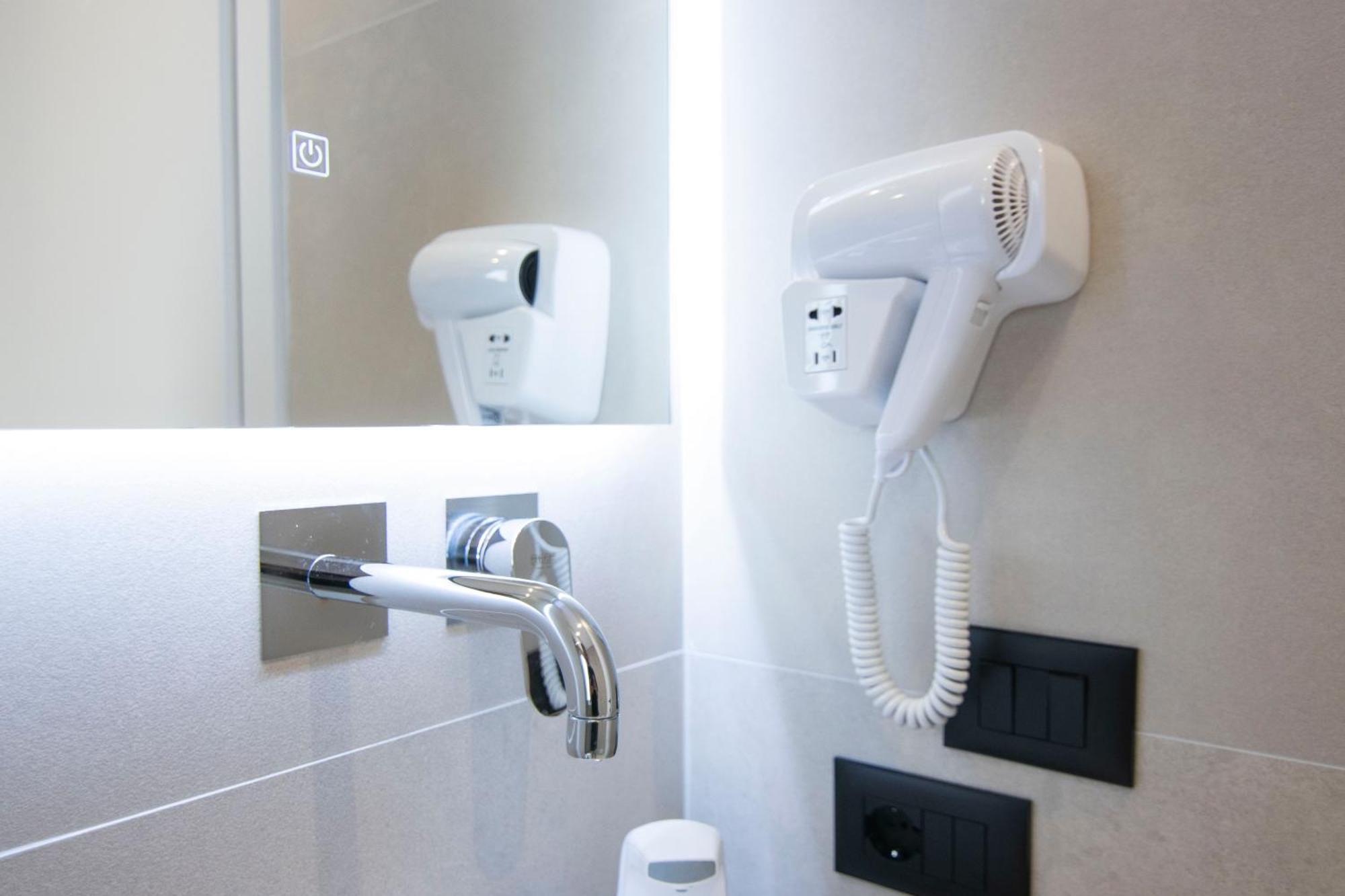 Mina Luxury Rooms 地拉那 外观 照片