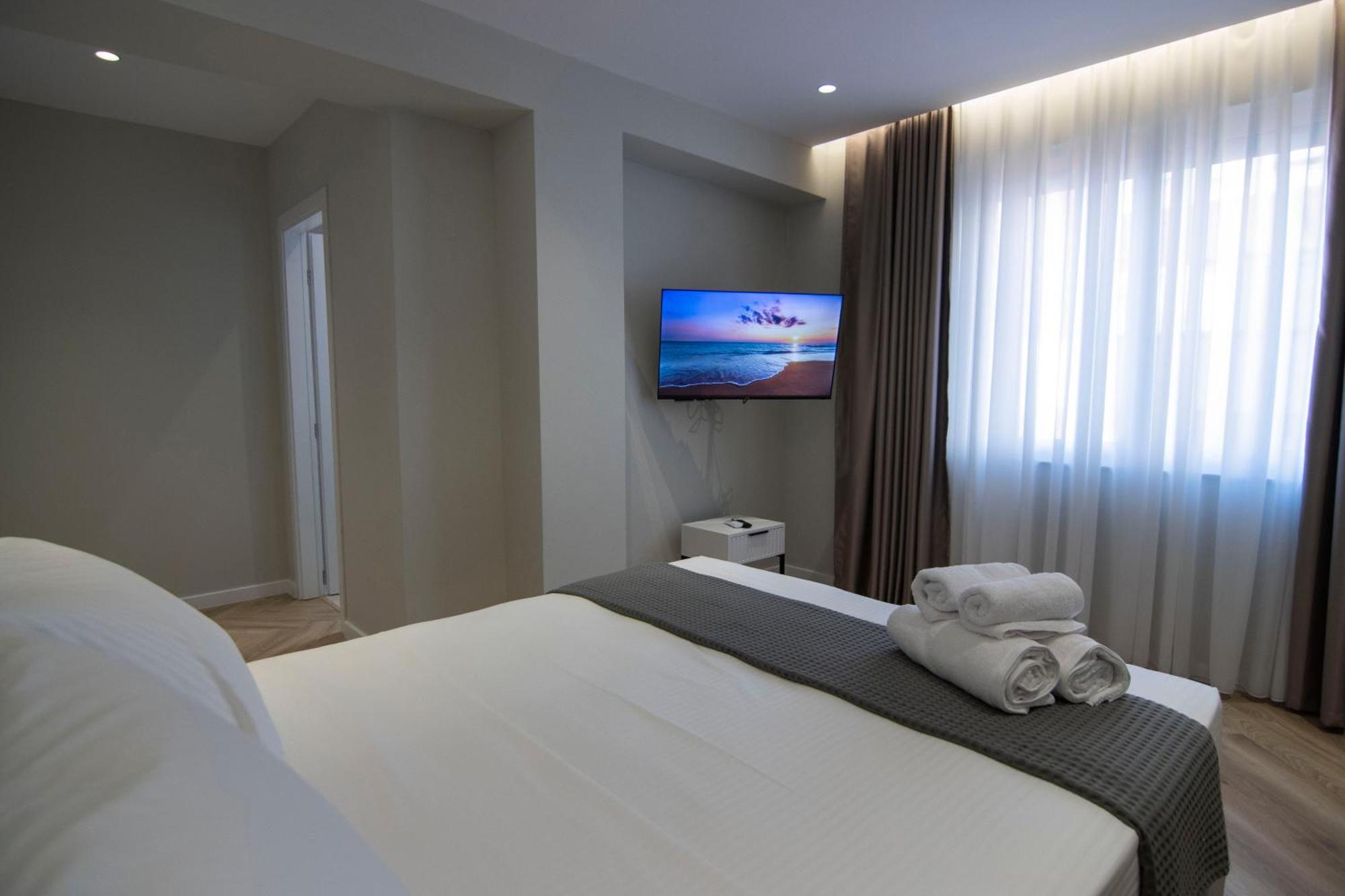 Mina Luxury Rooms 地拉那 外观 照片