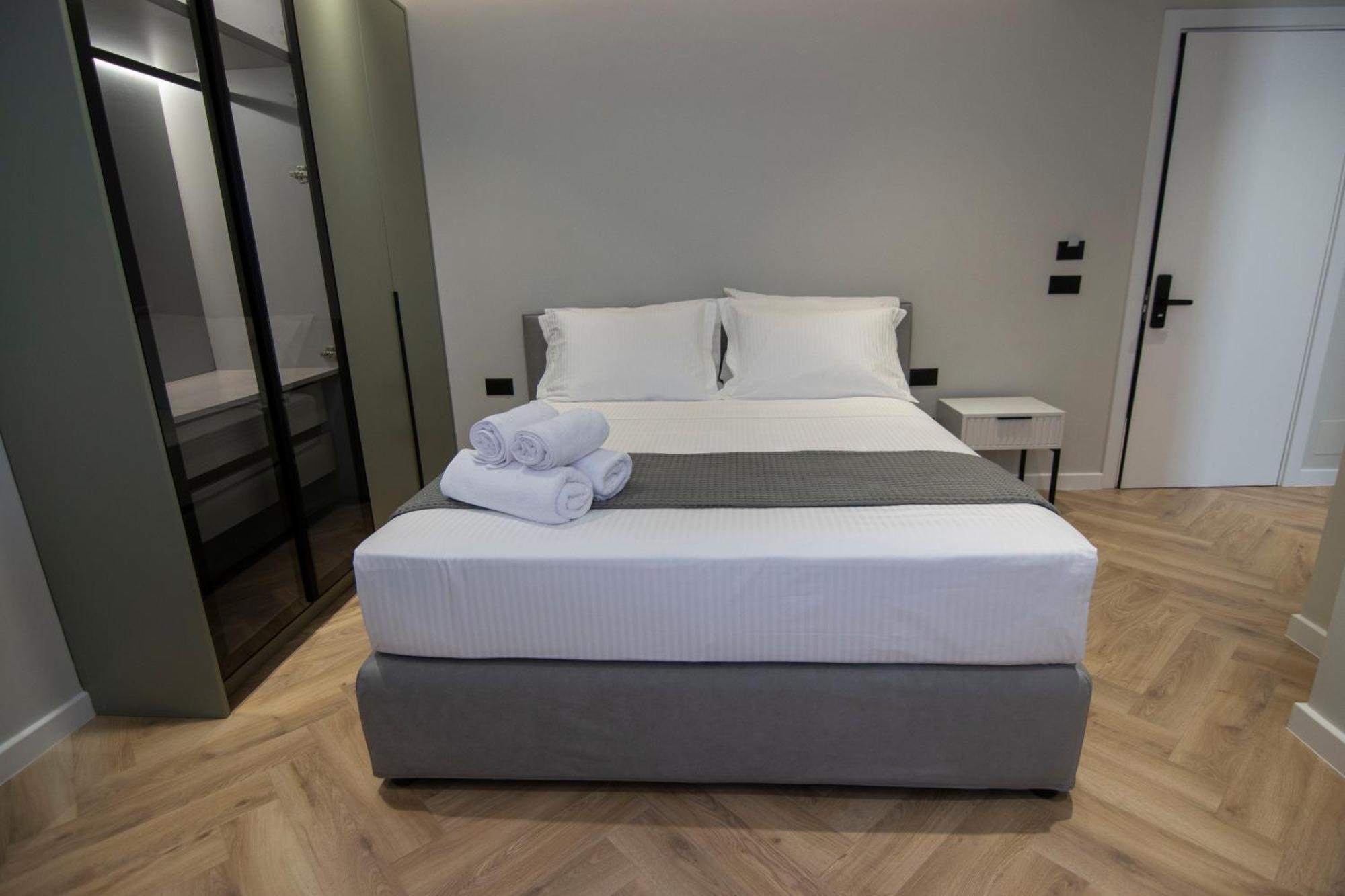 Mina Luxury Rooms 地拉那 外观 照片