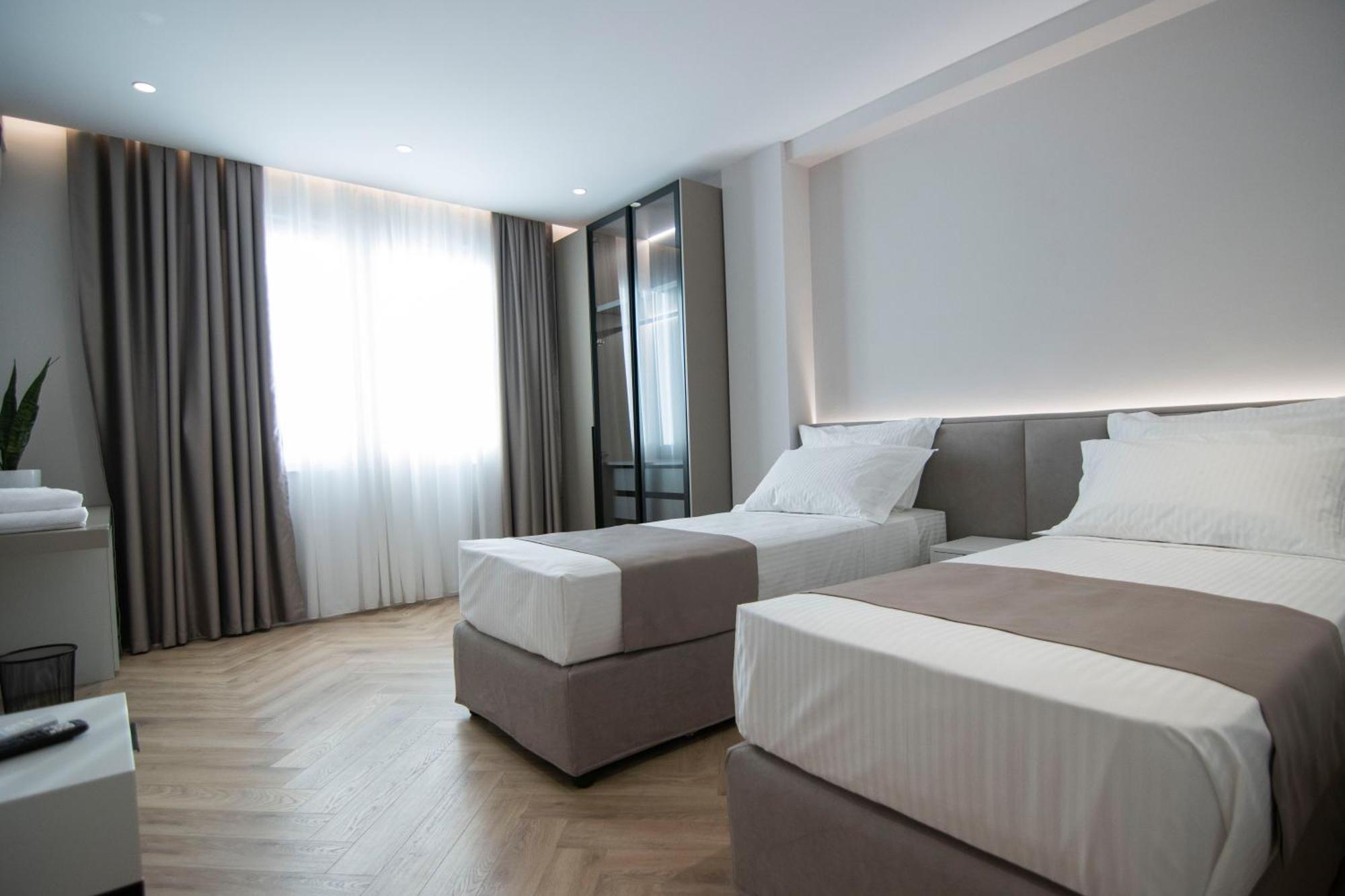 Mina Luxury Rooms 地拉那 外观 照片