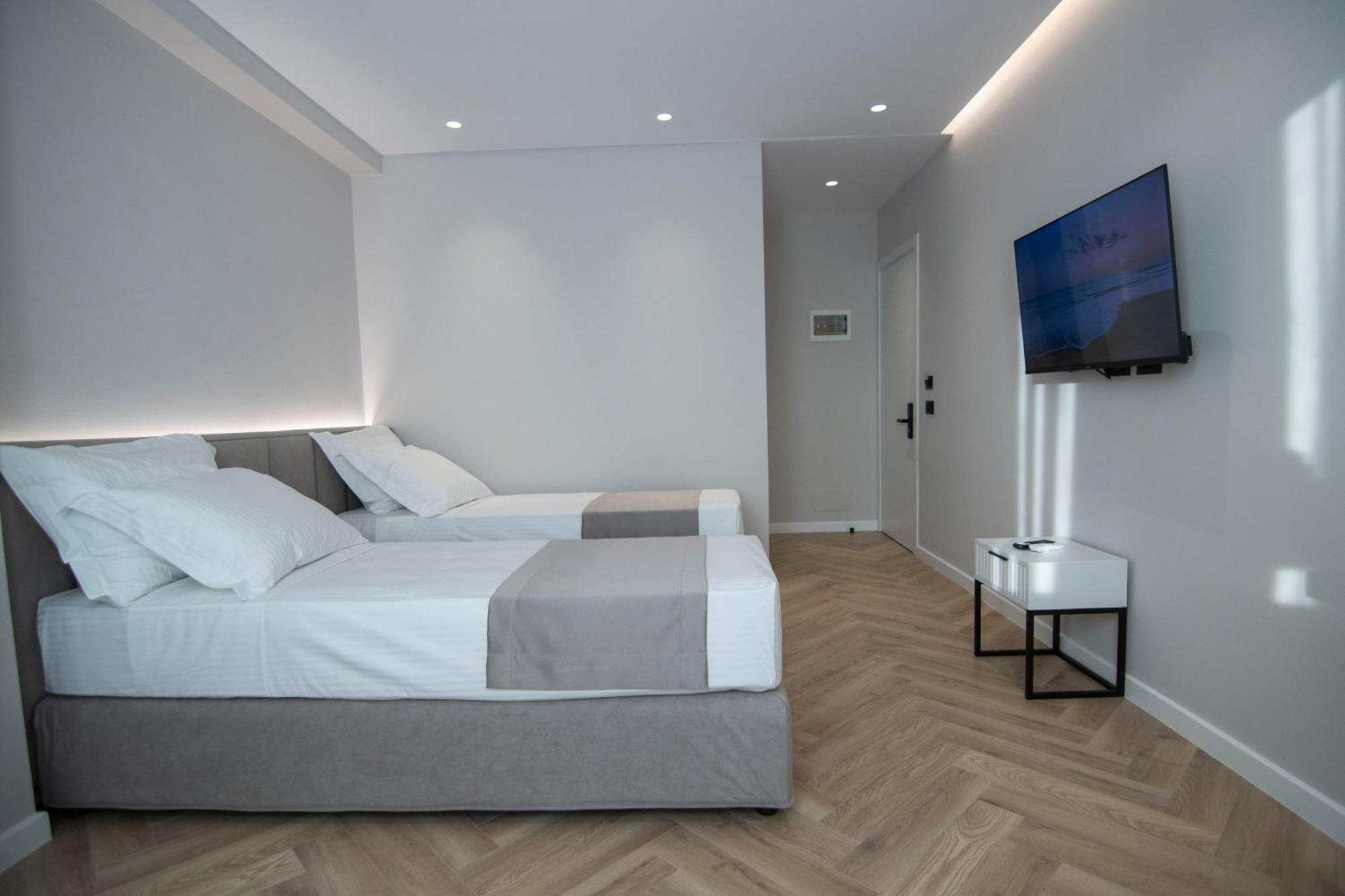 Mina Luxury Rooms 地拉那 外观 照片