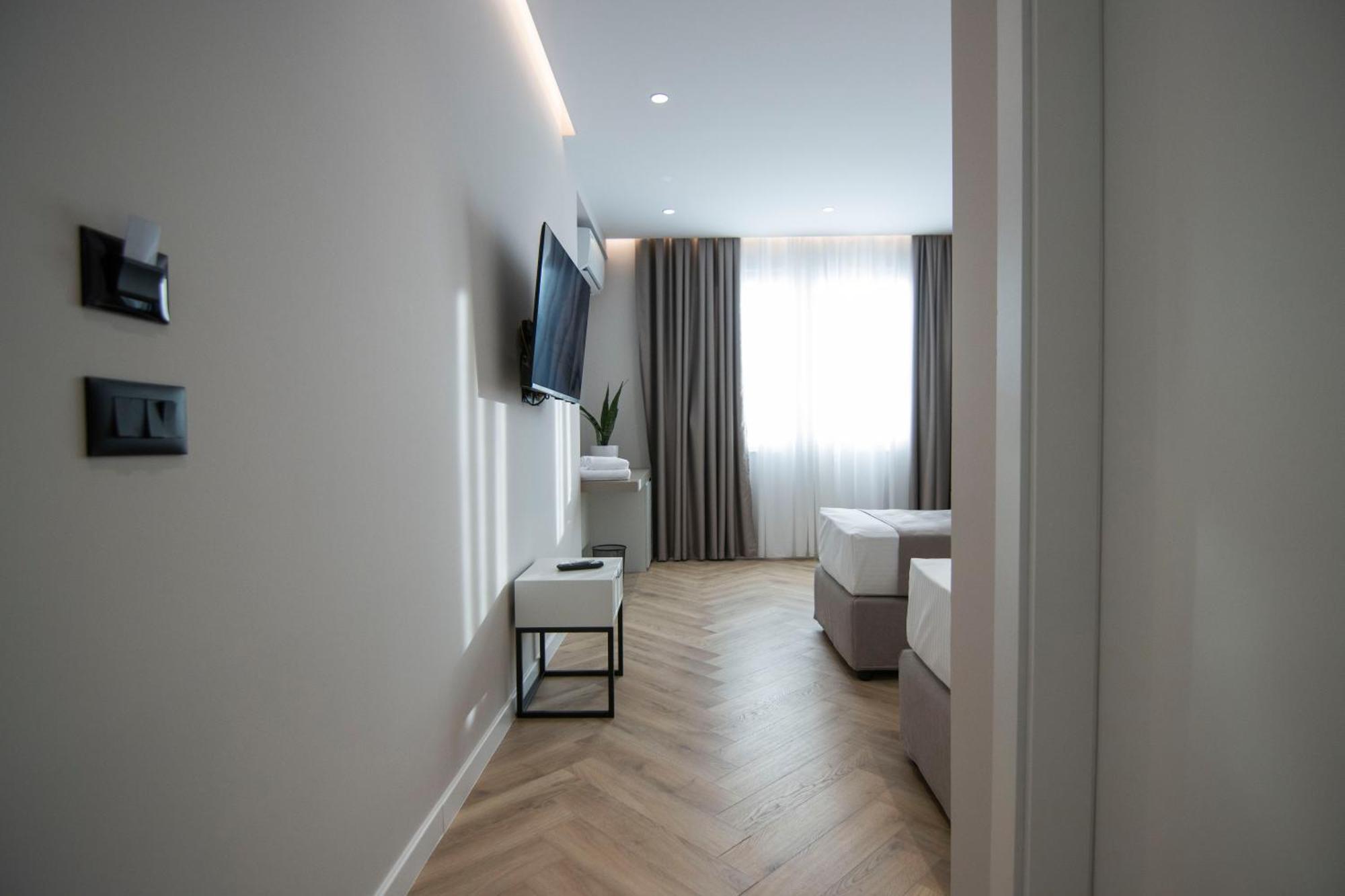 Mina Luxury Rooms 地拉那 外观 照片