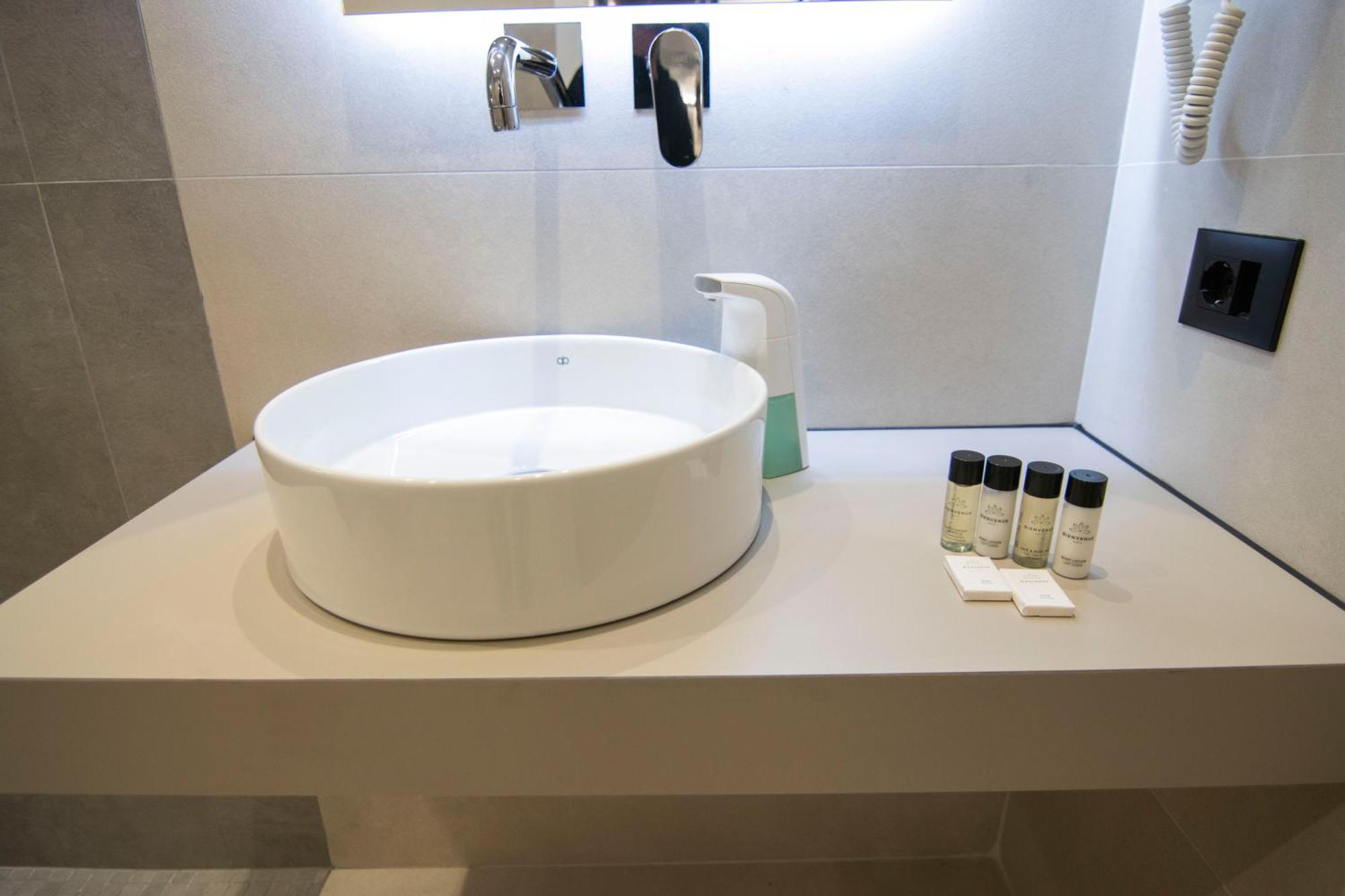 Mina Luxury Rooms 地拉那 外观 照片
